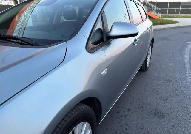 OPEL Astra 1.6 CDTI DPF ecoFLEX Start/Stop Exklusiv