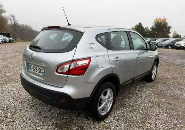 NISSAN Qashqai 