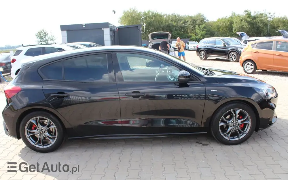 FORD Focus 1.0 EcoBoost ST-Line Black ASS