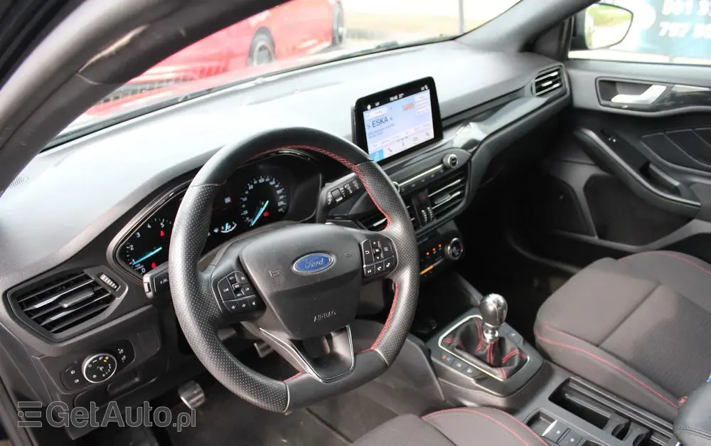FORD Focus 1.0 EcoBoost ST-Line Black ASS