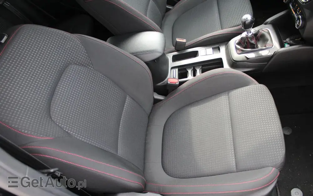 FORD Focus 1.0 EcoBoost ST-Line Black ASS