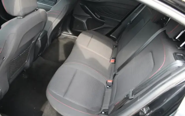 FORD Focus 1.0 EcoBoost ST-Line Black ASS