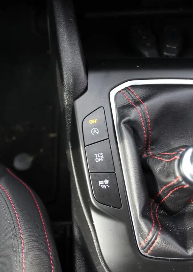 FORD Focus 1.0 EcoBoost ST-Line Black ASS