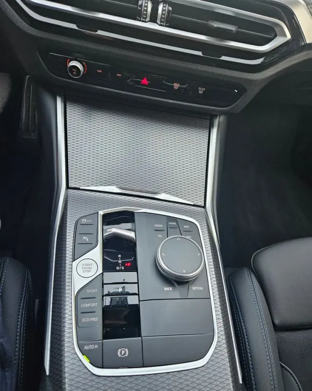 BMW Seria 3 320d xDrive M Sport Shadow