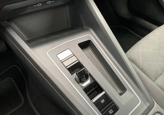 VOLKSWAGEN Golf 2.0 BlueTDI DSG Highline