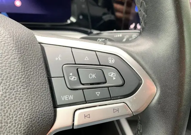 VOLKSWAGEN Golf 2.0 BlueTDI DSG Highline