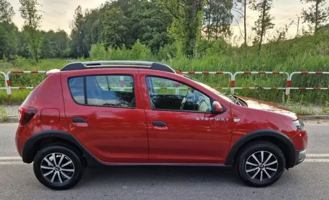 DACIA Sandero 