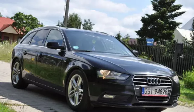 AUDI A4 