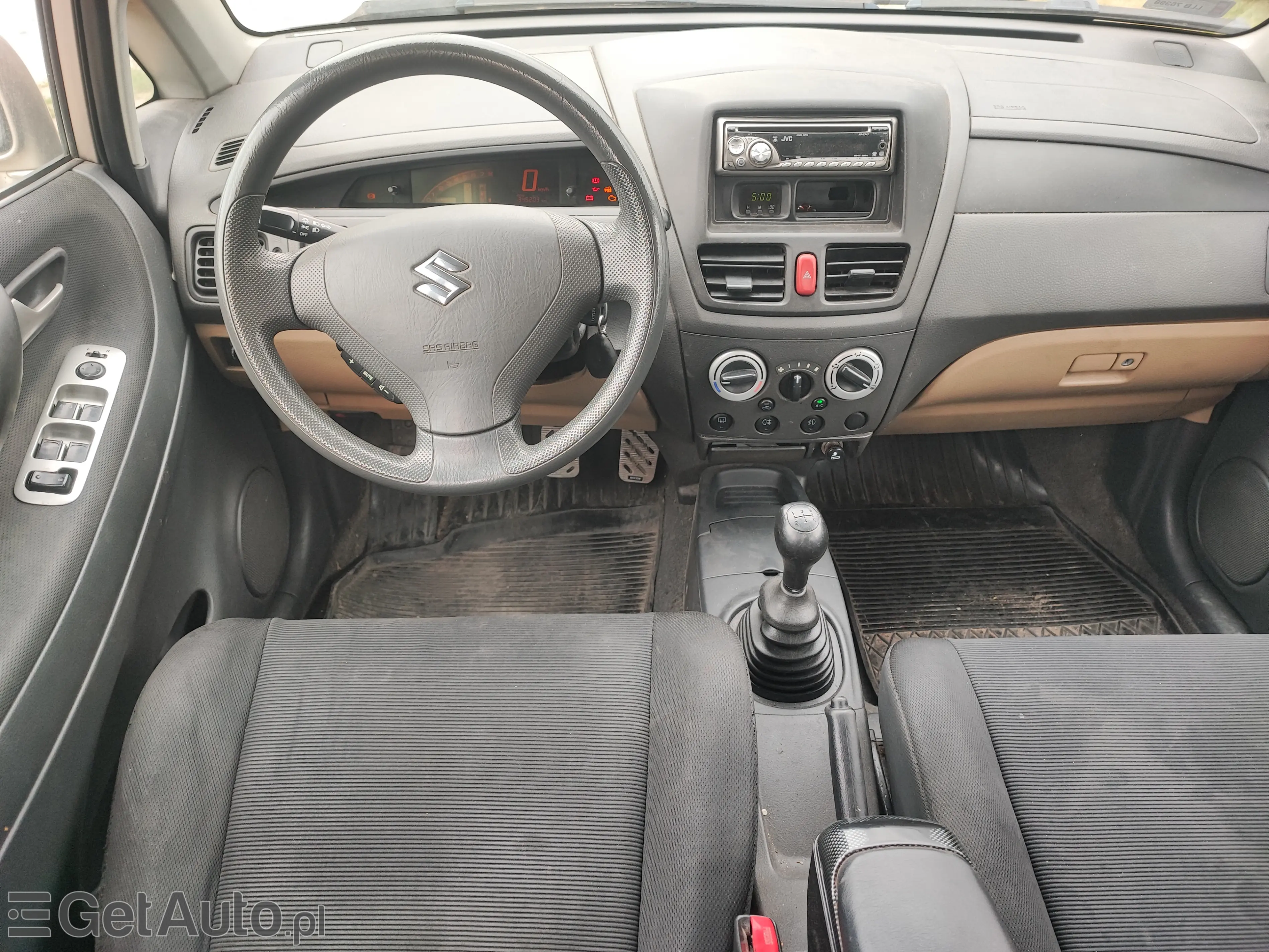 SUZUKI Liana Liana