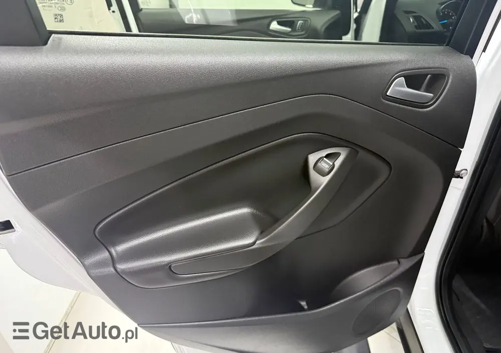 FORD Kuga 1.5 EcoBoost 2x4 Titanium