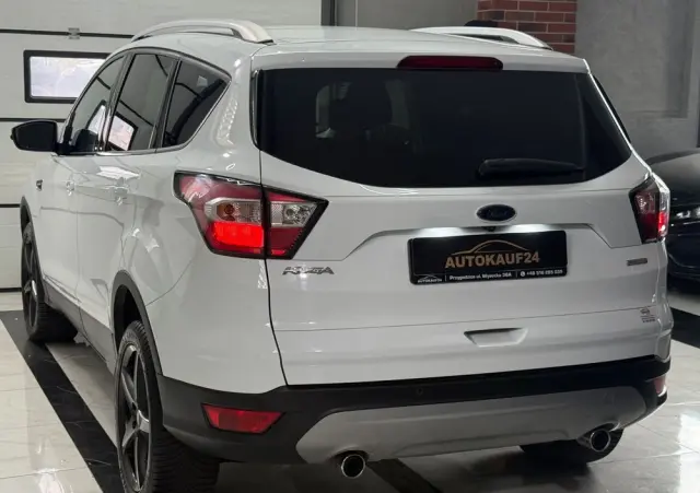 FORD Kuga 1.5 EcoBoost 2x4 Titanium