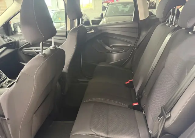 FORD Kuga 1.5 EcoBoost 2x4 Titanium