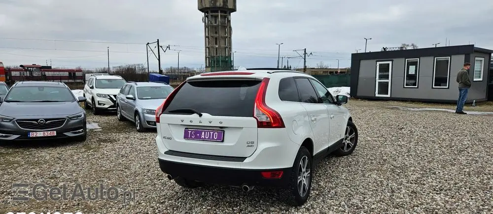 VOLVO XC 60 D5 AWD Geartronic Summum