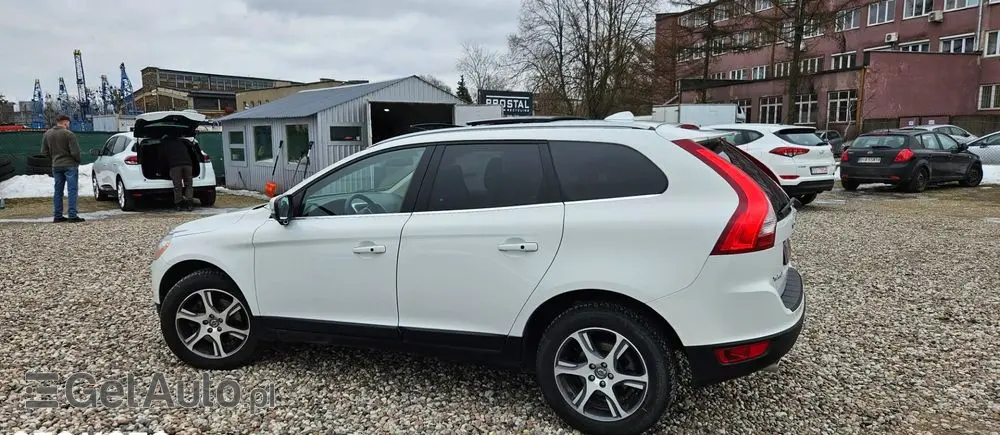 VOLVO XC 60 D5 AWD Geartronic Summum