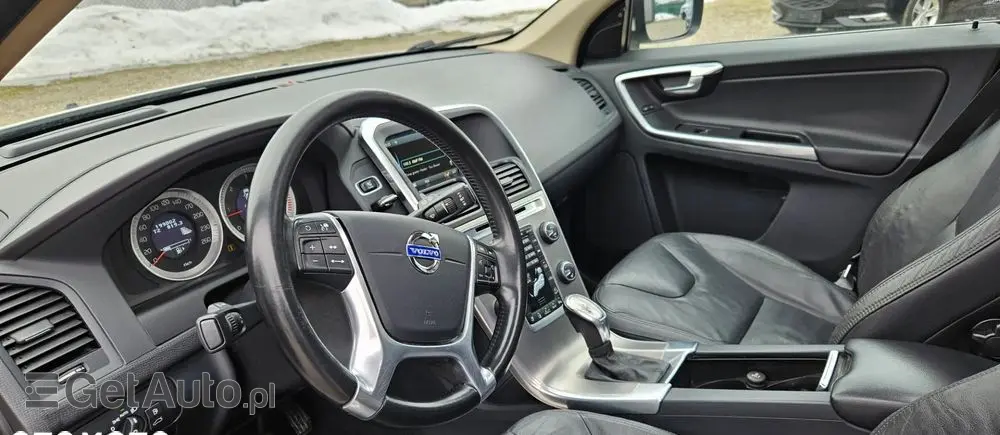 VOLVO XC 60 D5 AWD Geartronic Summum