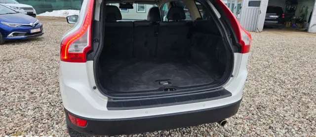 VOLVO XC 60 D5 AWD Geartronic Summum