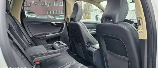 VOLVO XC 60 D5 AWD Geartronic Summum