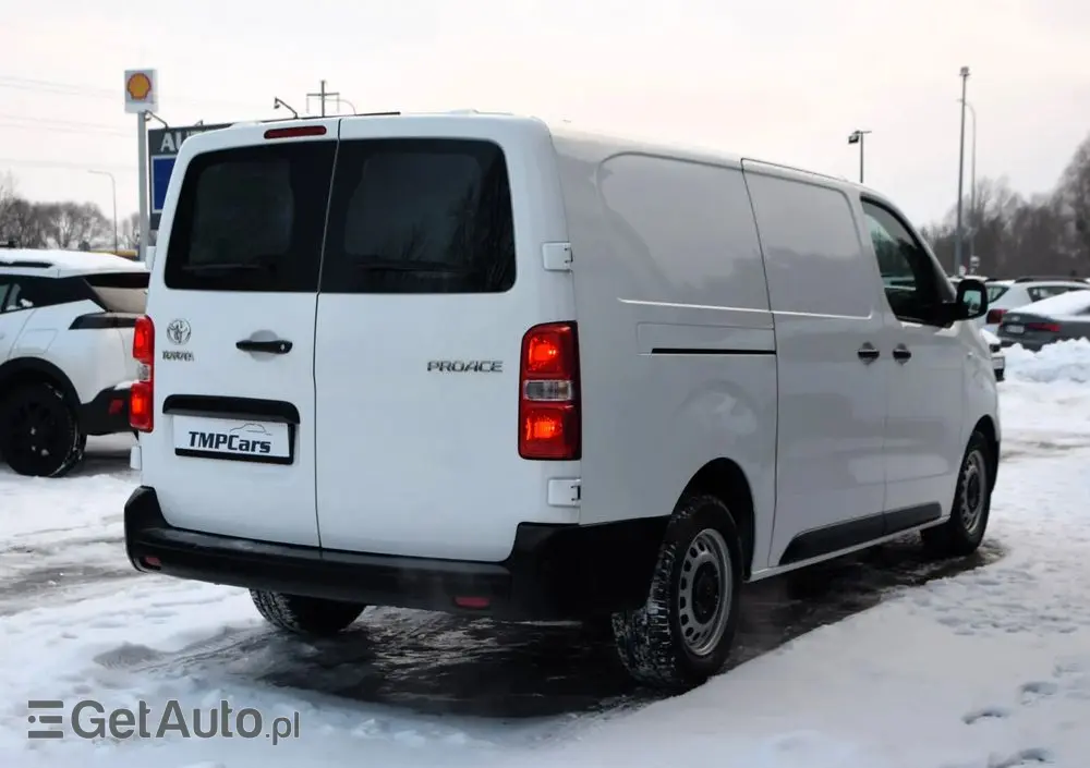 TOYOTA PROACE 