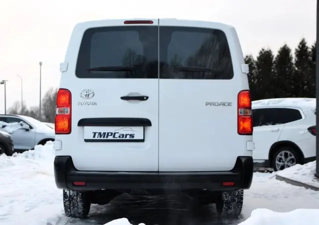 TOYOTA PROACE 