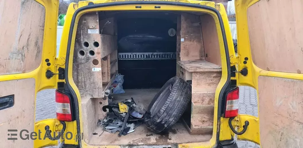 VOLKSWAGEN Transporter 