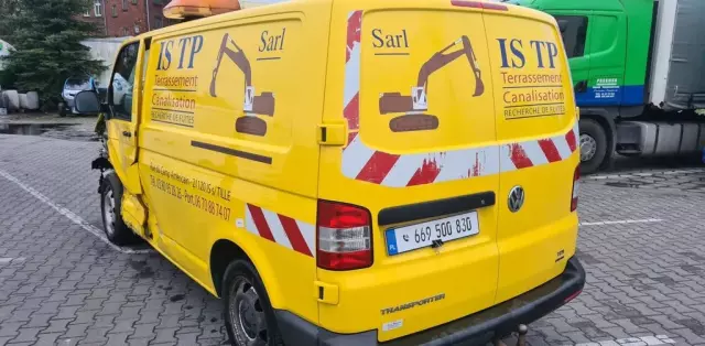 VOLKSWAGEN Transporter 
