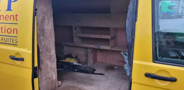 VOLKSWAGEN Transporter 