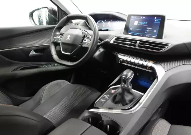 PEUGEOT 3008 PureTech 130 Stop & Start GPF Active