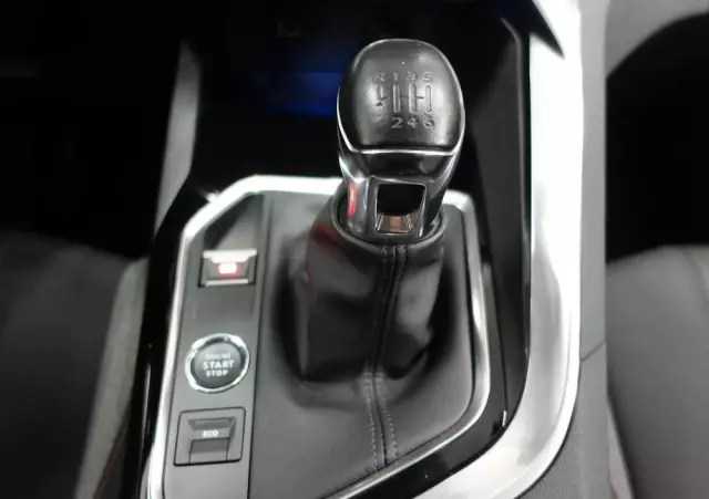 PEUGEOT 3008 PureTech 130 Stop & Start GPF Active