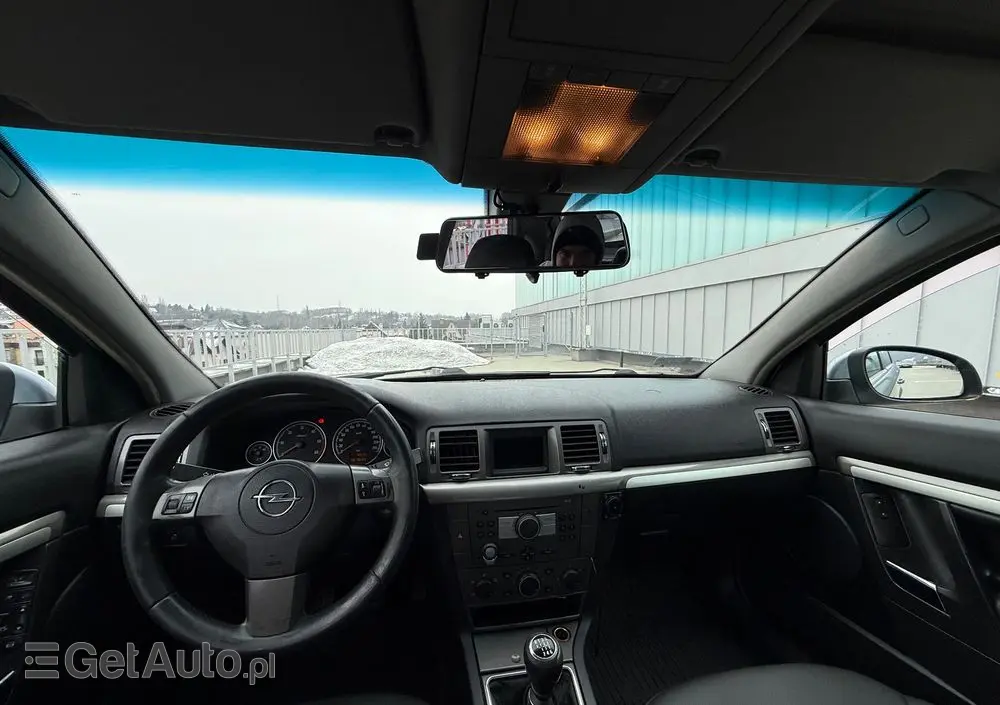 OPEL Vectra 1.9 CDTI DPF Business Plus