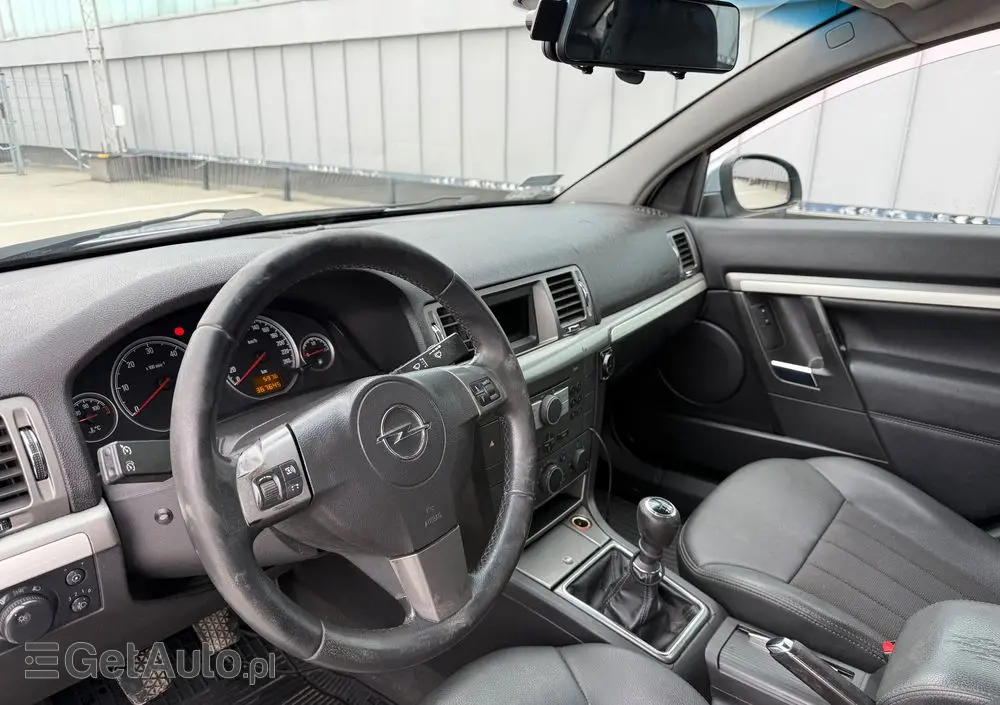 OPEL Vectra 1.9 CDTI DPF Business Plus