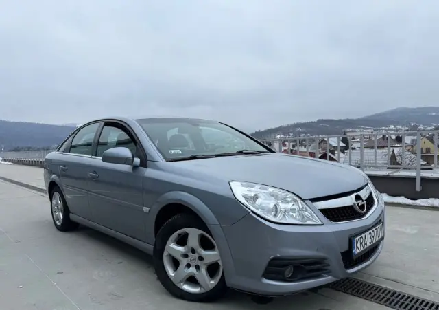 OPEL Vectra 1.9 CDTI DPF Business Plus