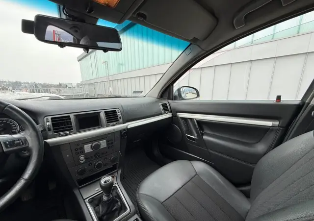 OPEL Vectra 1.9 CDTI DPF Business Plus