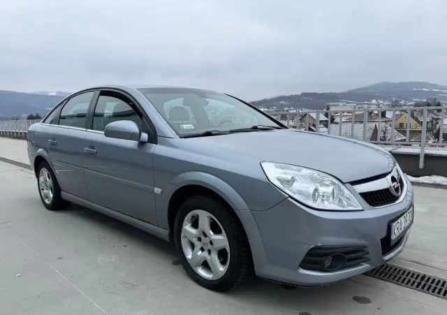 OPEL Vectra 1.9 CDTI DPF Business Plus