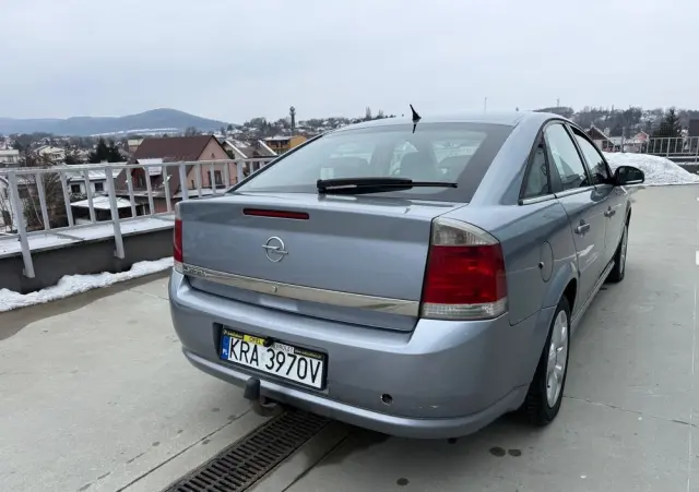OPEL Vectra 1.9 CDTI DPF Business Plus