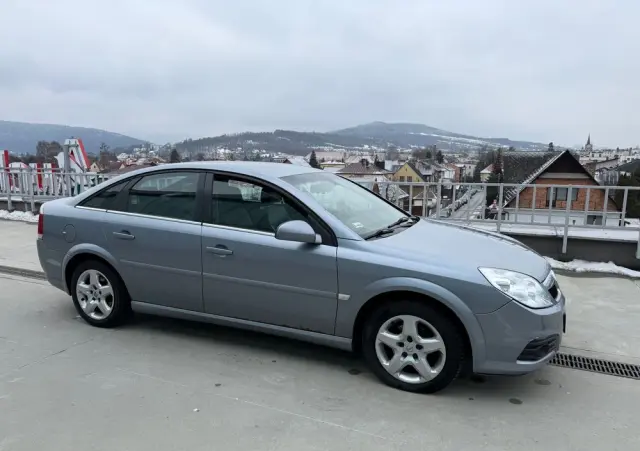 OPEL Vectra 1.9 CDTI DPF Business Plus