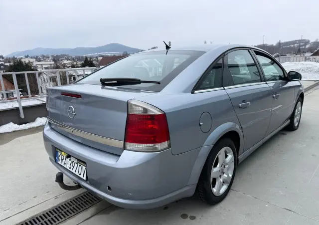 OPEL Vectra 1.9 CDTI DPF Business Plus