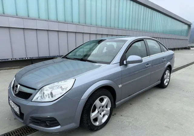 OPEL Vectra 1.9 CDTI DPF Business Plus