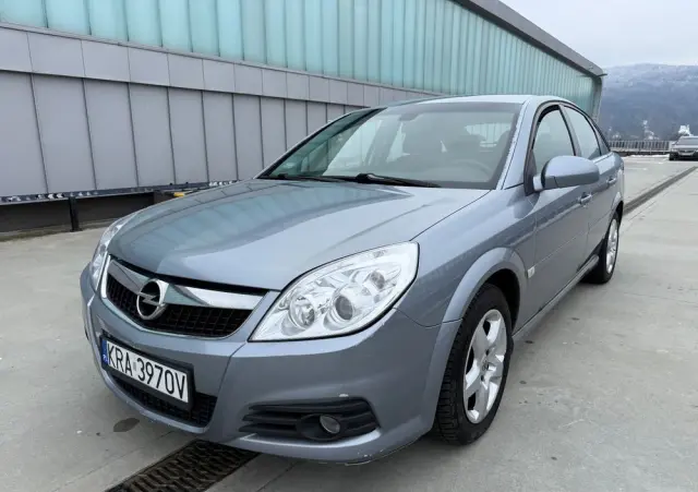 OPEL Vectra 1.9 CDTI DPF Business Plus