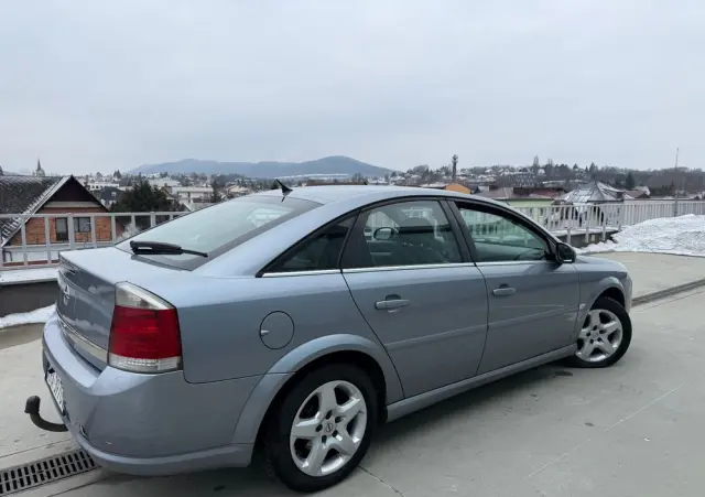 OPEL Vectra 1.9 CDTI DPF Business Plus