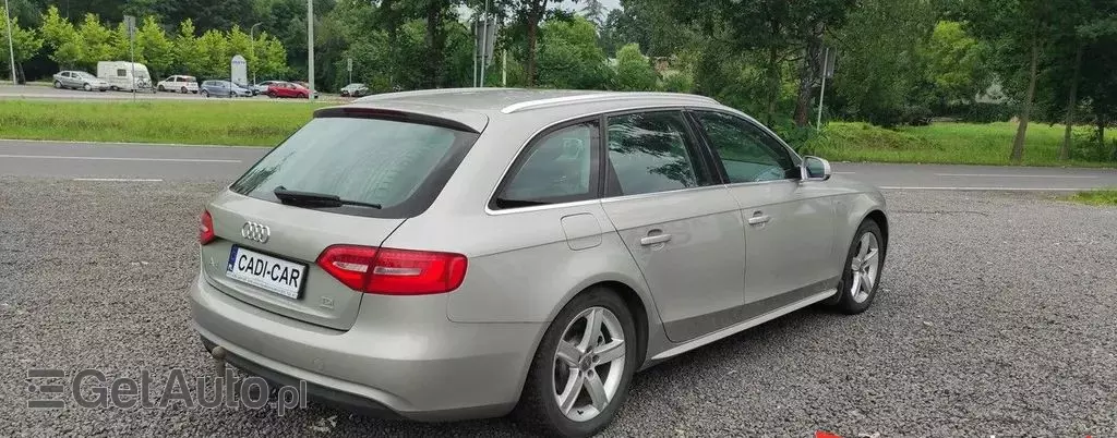 AUDI A4 