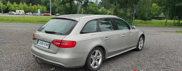 AUDI A4 