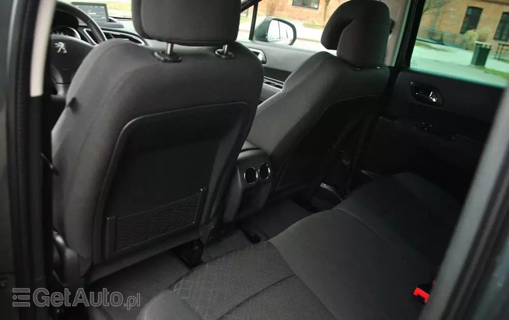 PEUGEOT 3008 BlueHDi 120 Stop & Start Business-Line