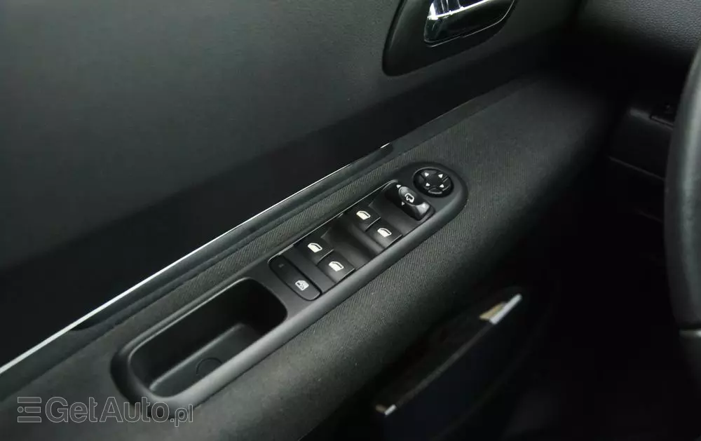 PEUGEOT 3008 BlueHDi 120 Stop & Start Business-Line