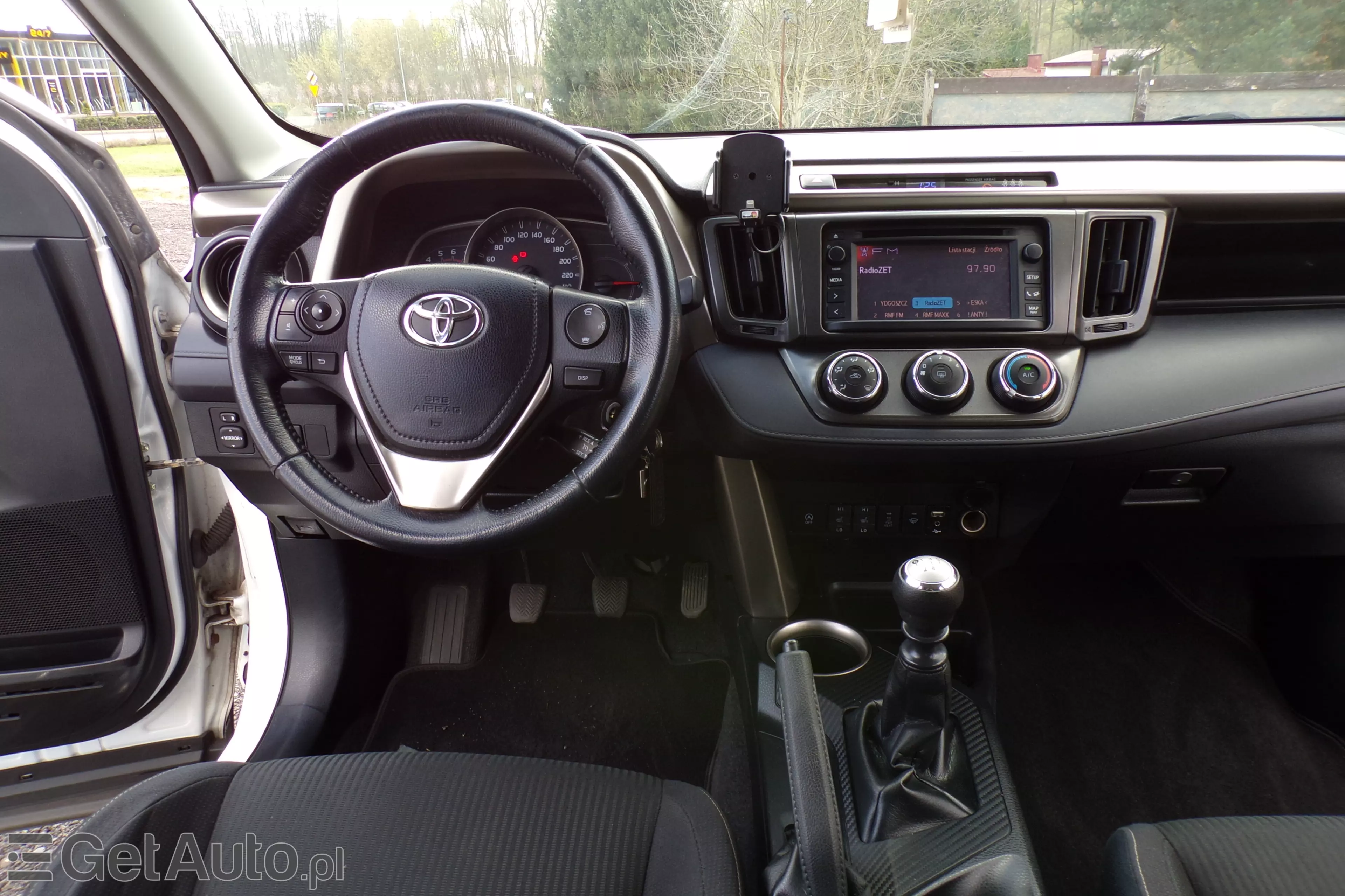 TOYOTA RAV4 