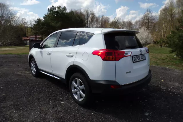 TOYOTA RAV4 