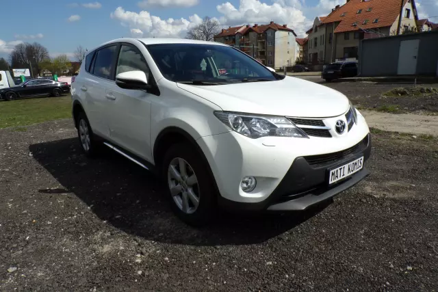TOYOTA RAV4 