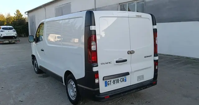 RENAULT Trafic 