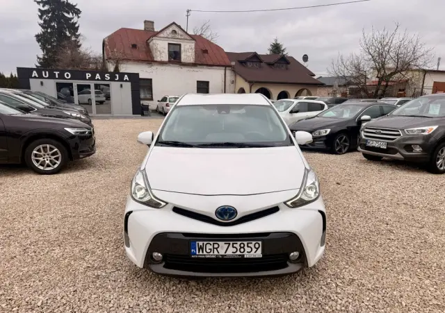 TOYOTA Prius+ (Hybrid) Comfort