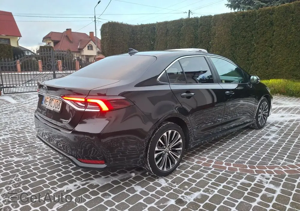 TOYOTA Corolla 1.8 Hybrid Style