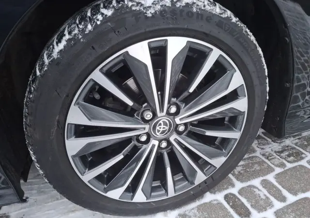 TOYOTA Corolla 1.8 Hybrid Style